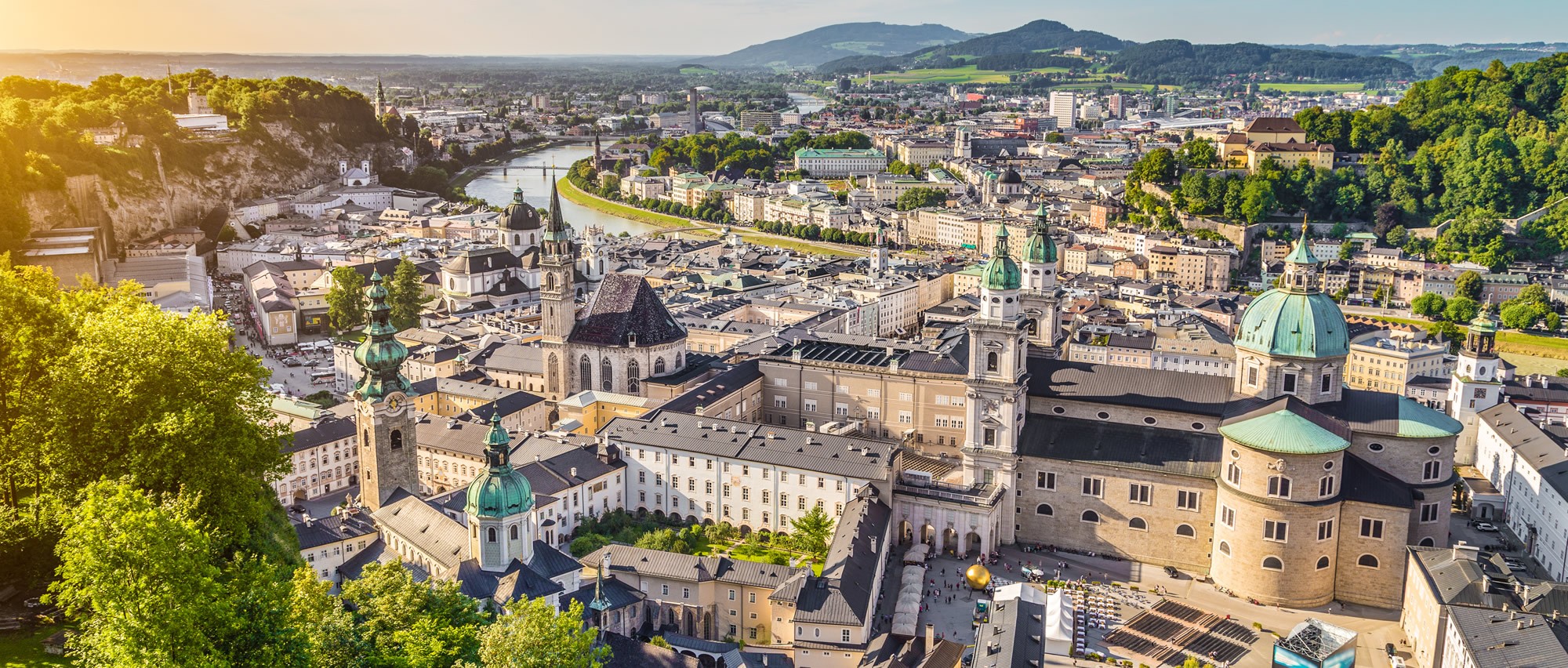 Blick auf die Mozartstadt Salzburg - gut erreichbar von den Appartements Schattauer