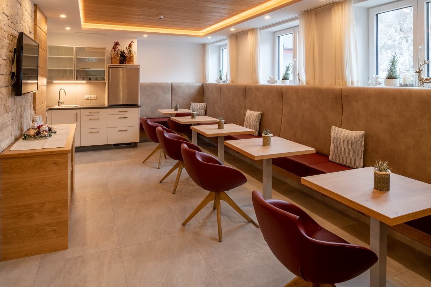 Modernes Schlafzimmer in den Appartements Schattauer